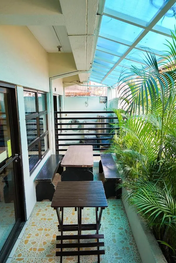 Tarasa Hostel Manila