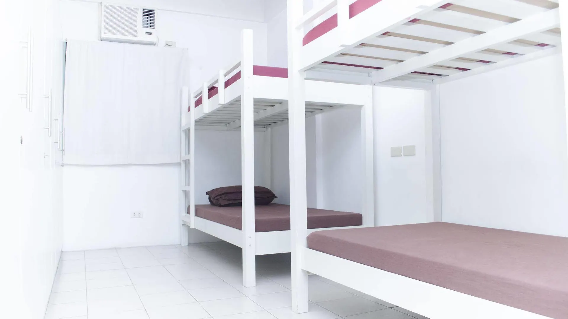 Tarasa Hostel Manila  Pasay